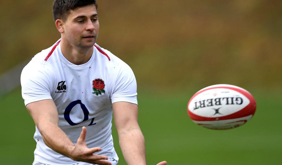 Ben Youngs about to catch a rugby ball